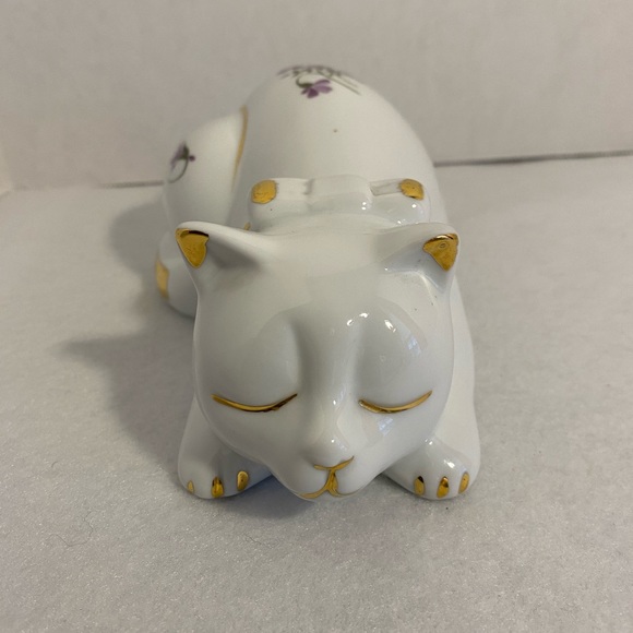 Baum Bros Formalities Porcelain Sleeping Cat - Picture 4 of 10